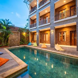 Gelatik 2* Seminyak (Bali)